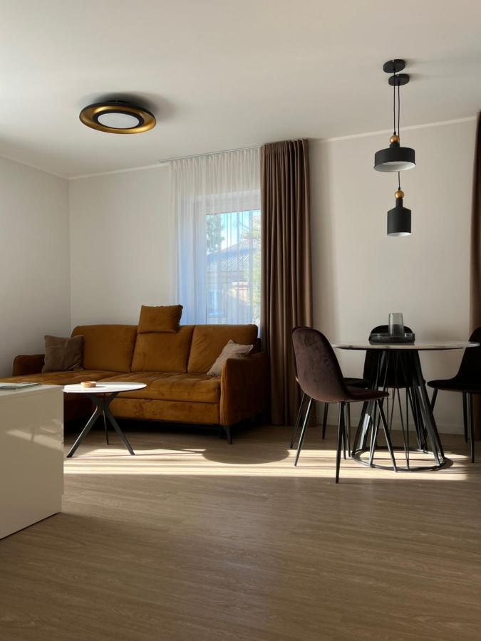 Bell Tower Apartment بلونج المظهر الخارجي الصورة